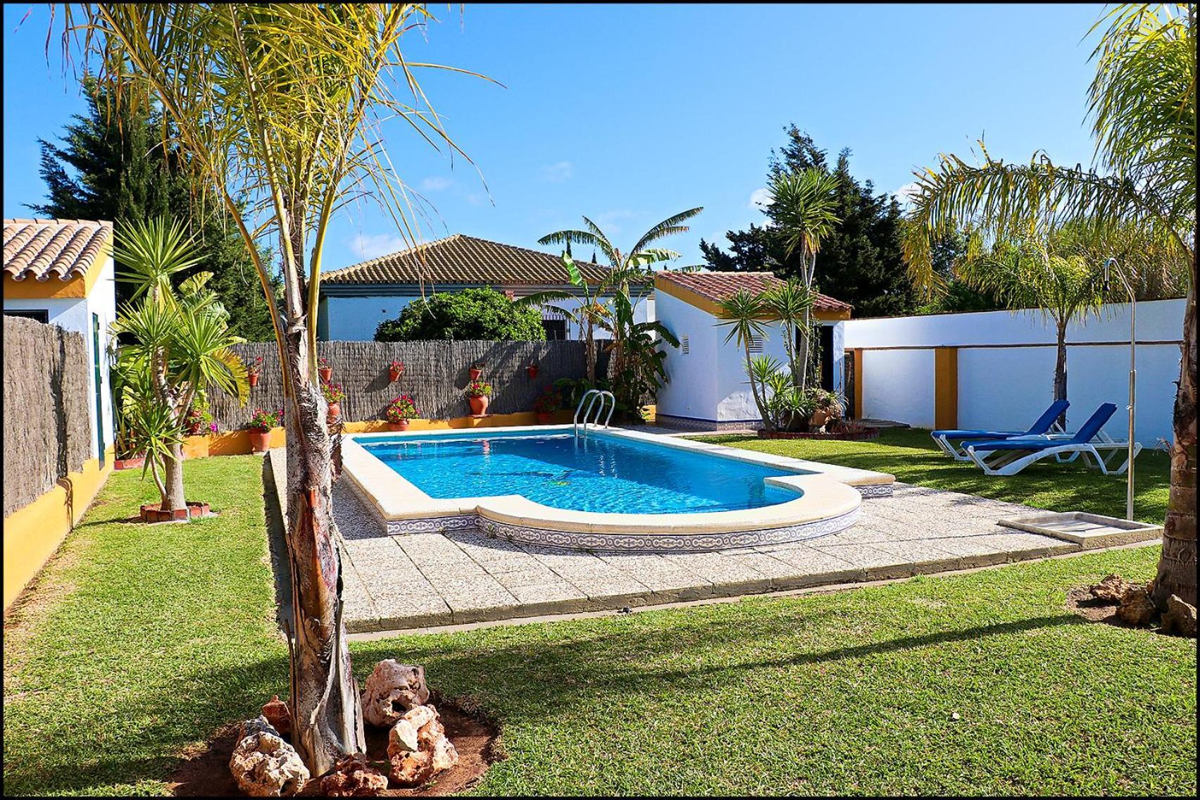 Chalet Con Piscina En Roche Viejo Conil De La Frontera Bagian luar foto