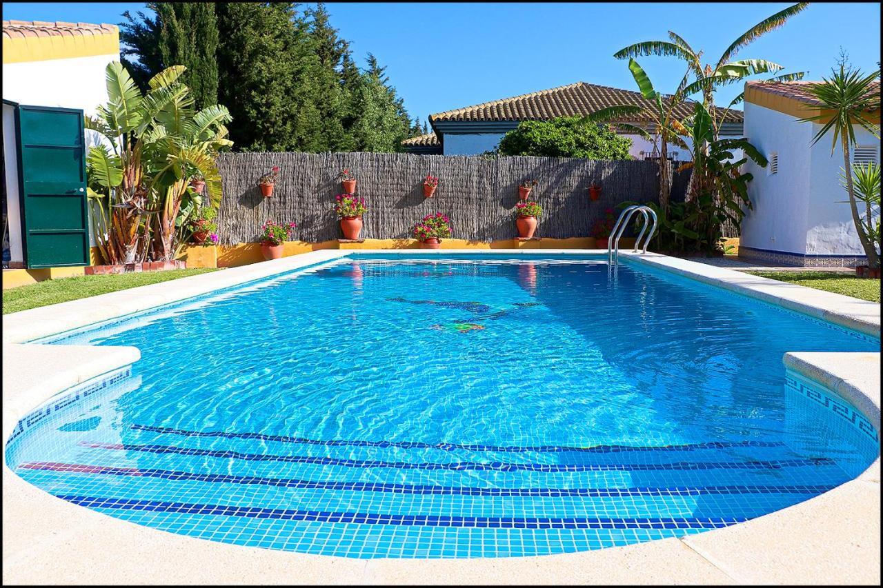 Chalet Con Piscina En Roche Viejo Conil De La Frontera Bagian luar foto